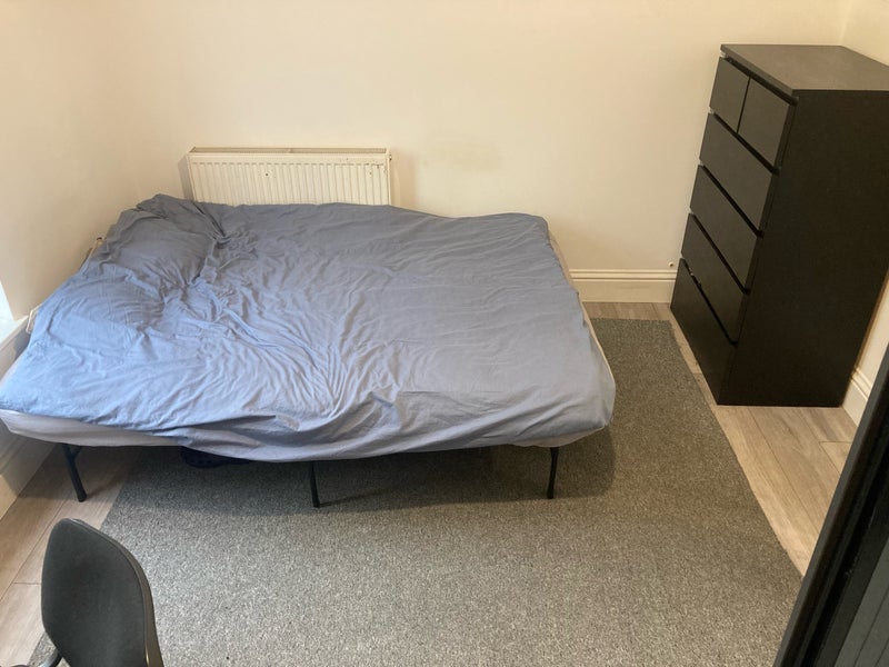 Room Norbury Court Road in Greater London