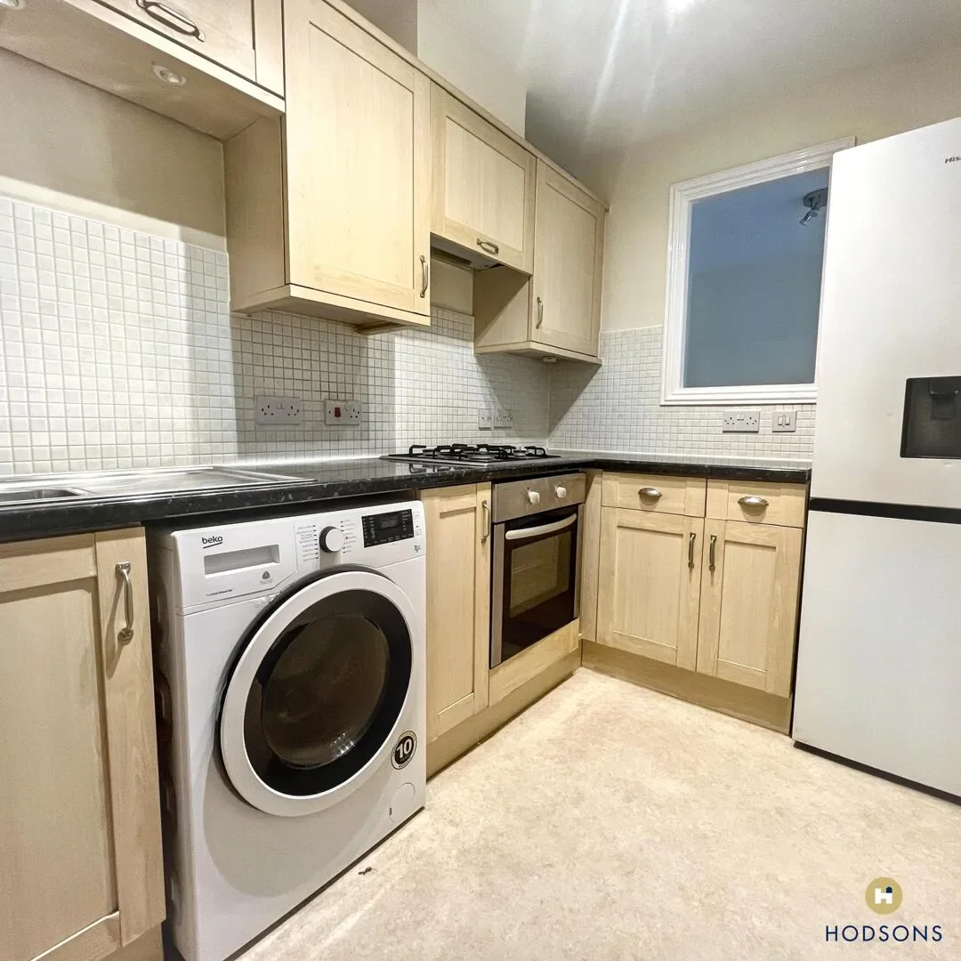 Flat Carnforth Avenue in Wakefield