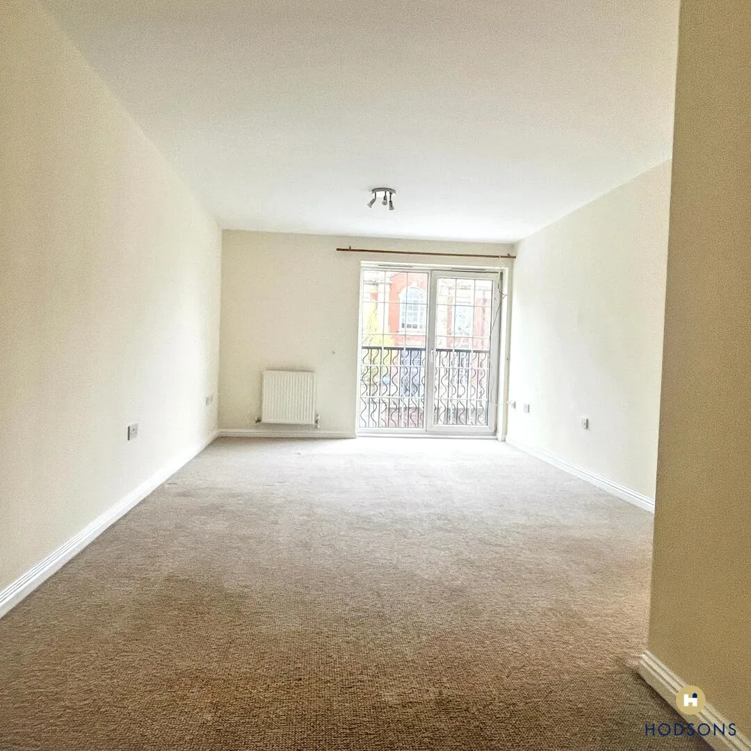 Flat Carnforth Avenue in Wakefield