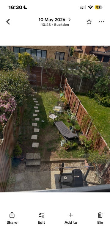 Room Manor Close in Huntingdonshire