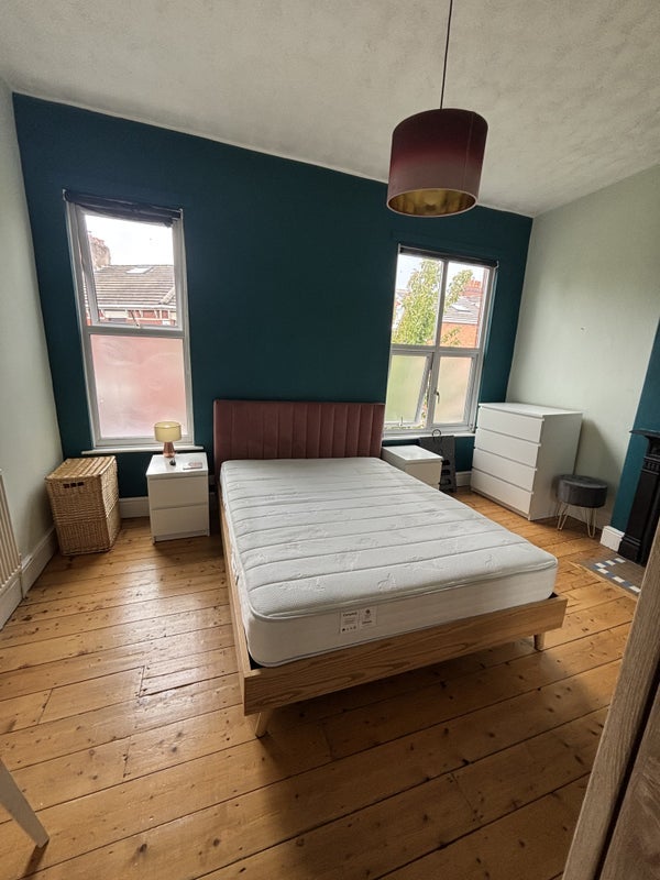 Room Khartoum Street in Manchester