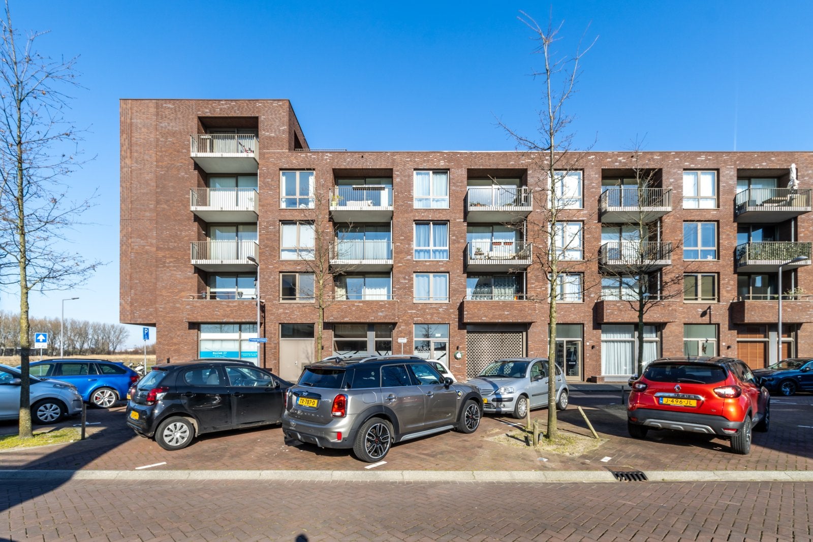Flat Van der Duijn van Maasdamweg in Rotterdam