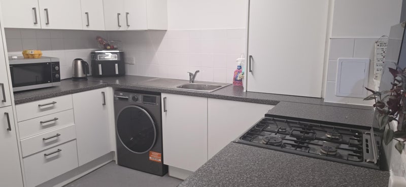 Room Woodmill Road in Greater London