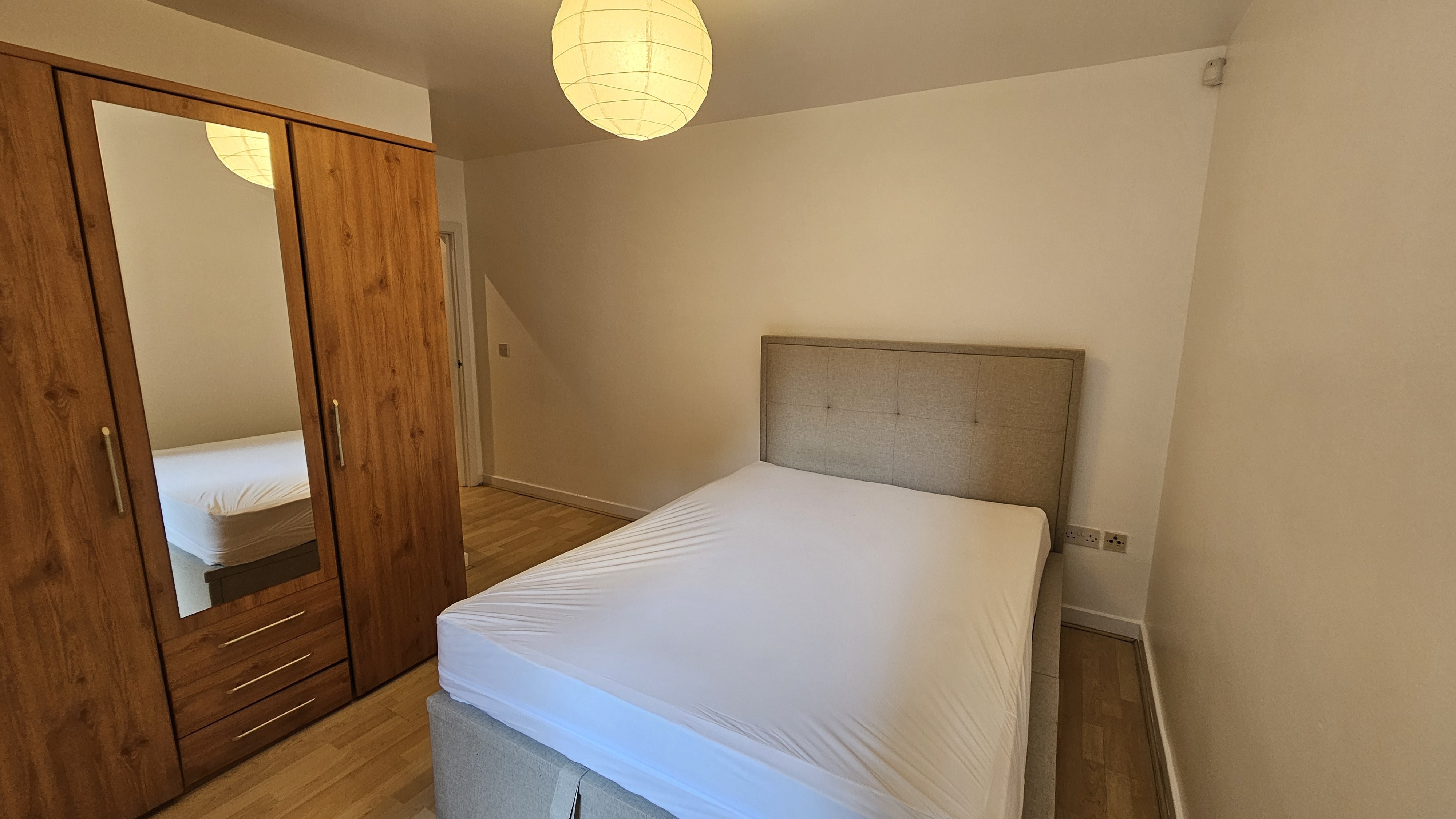 Flat Palatine Road in Manchester