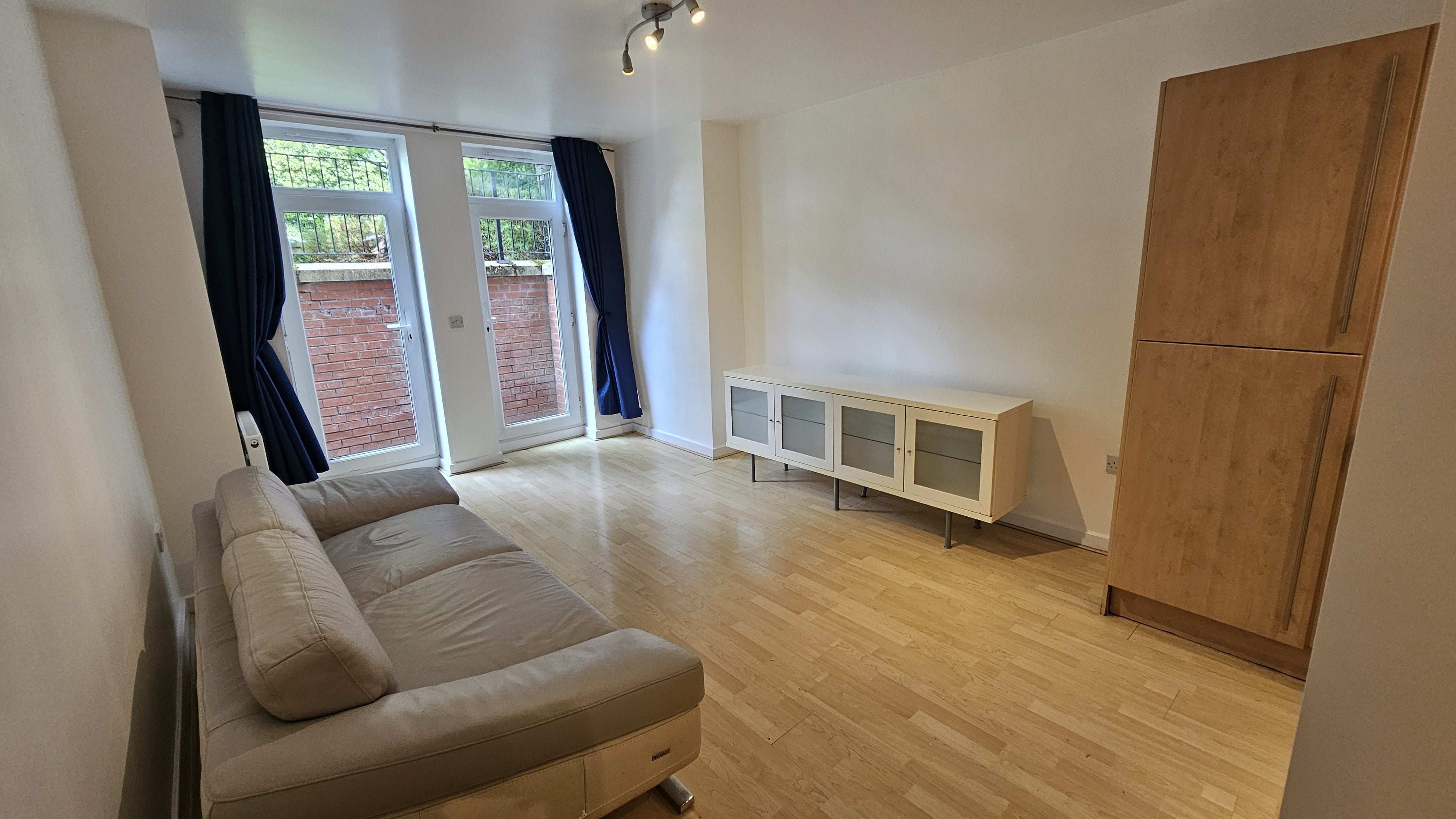 Flat Palatine Road in Manchester