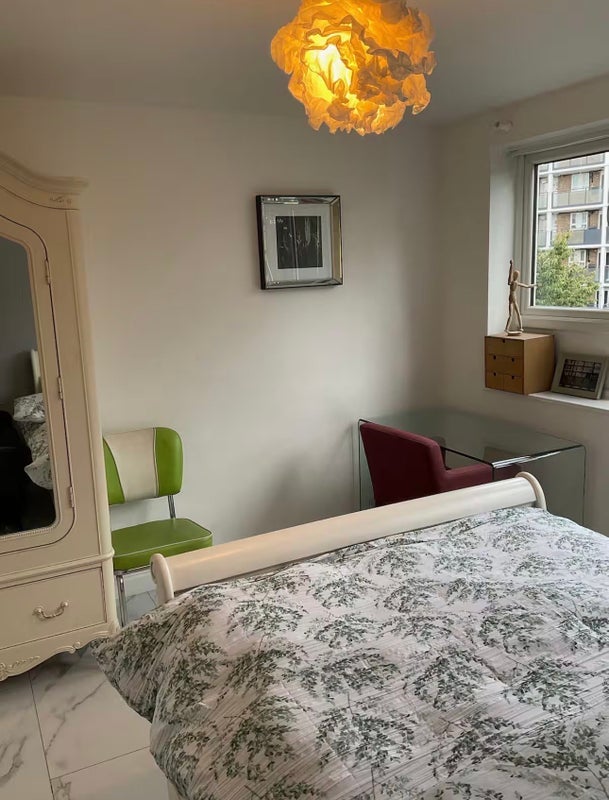 Room Star Road in Greater London