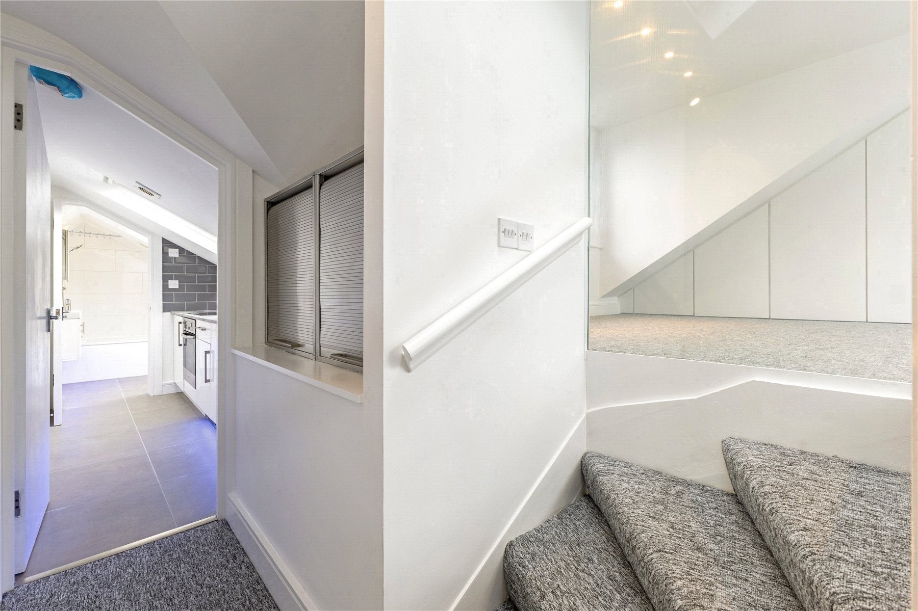Flat Northcote Road in Greater London