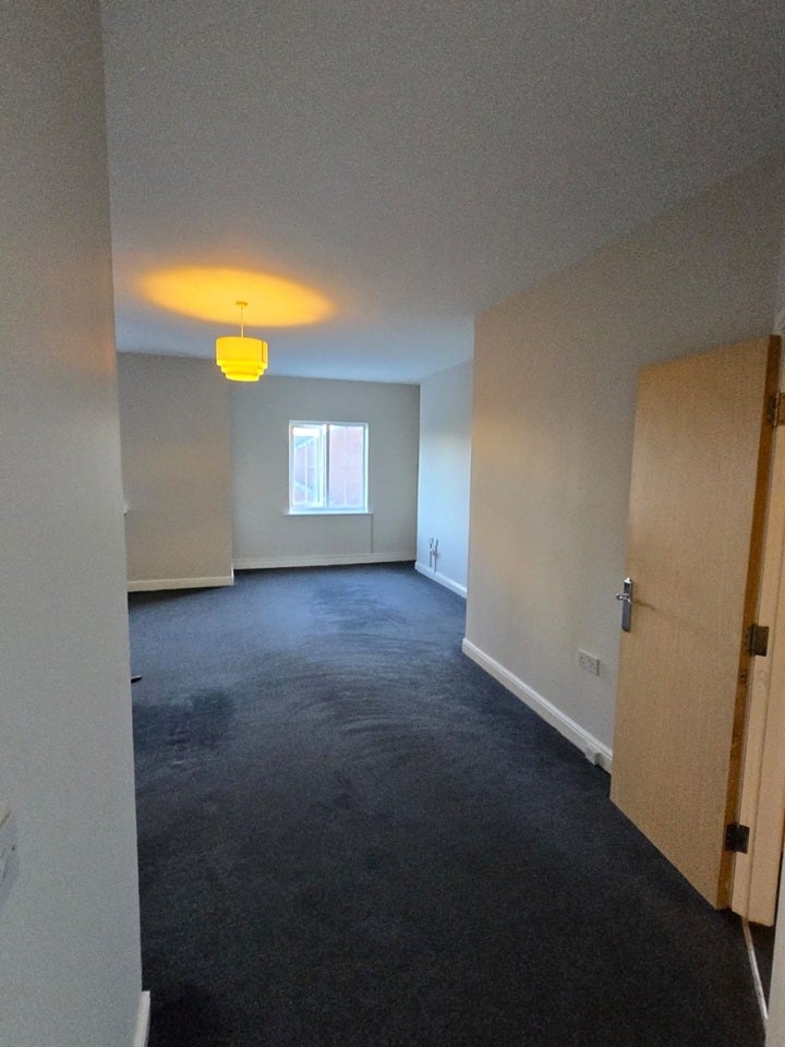 Flat Bellfield View in Bolton