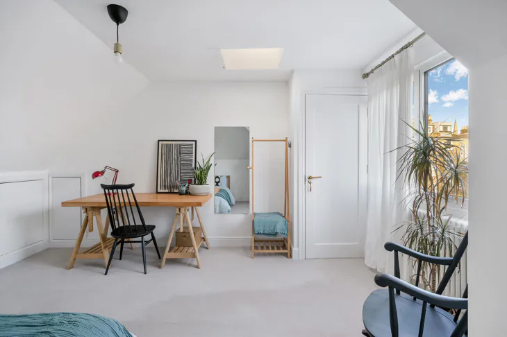 House Hartham Close in Greater London