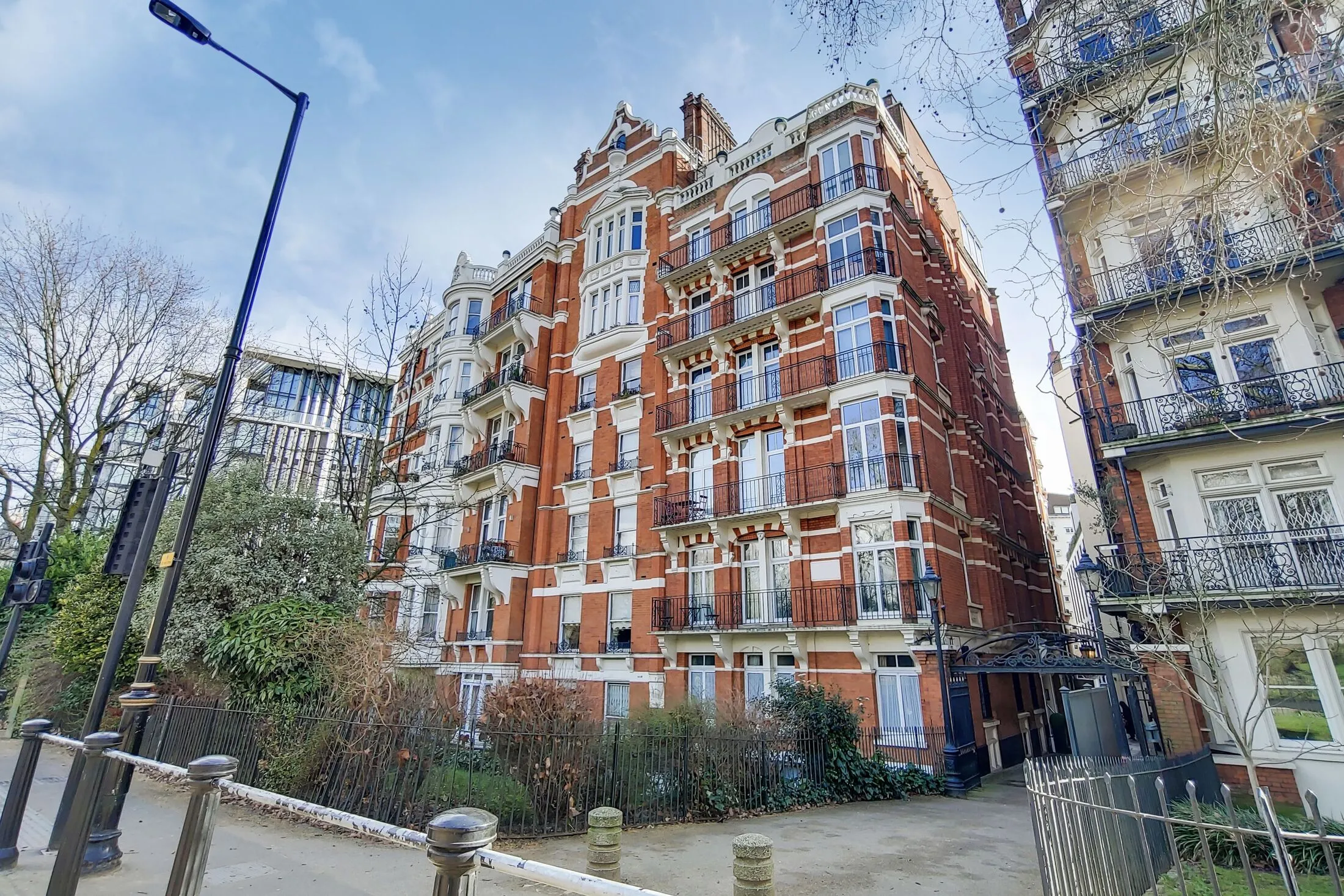 Flat Knightsbridge in City of Westminster