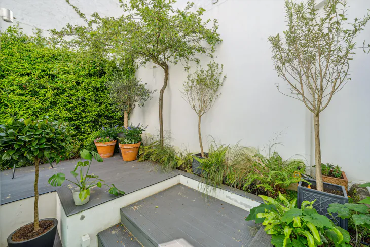 Flat Ennismore Gardens in City of Westminster