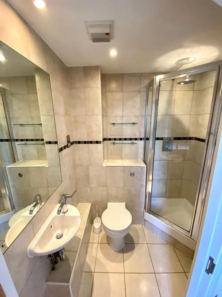Flat Streatham Place in Greater London