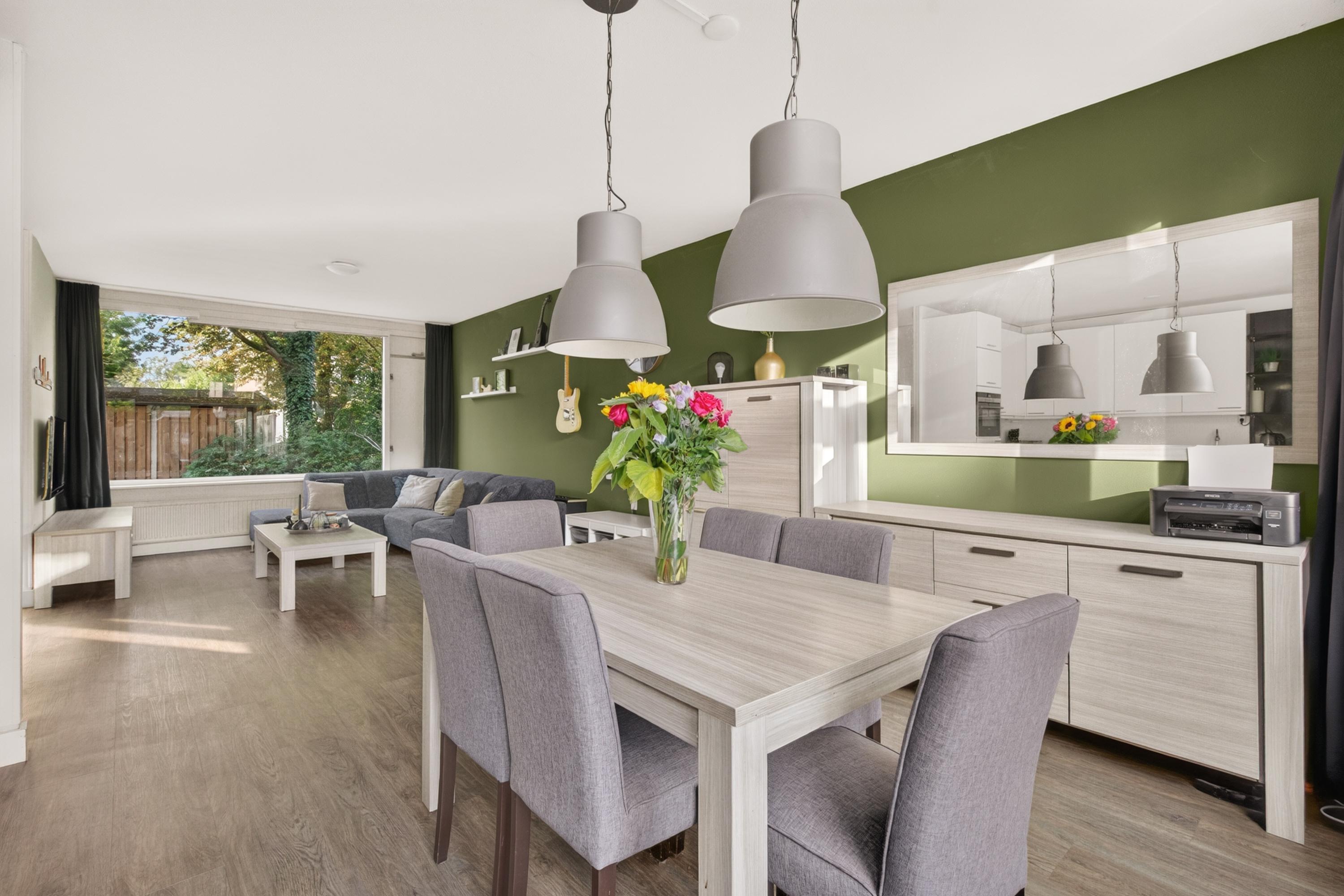 Tussenwoning te koop: Holtmeulen 8, Eindhoven