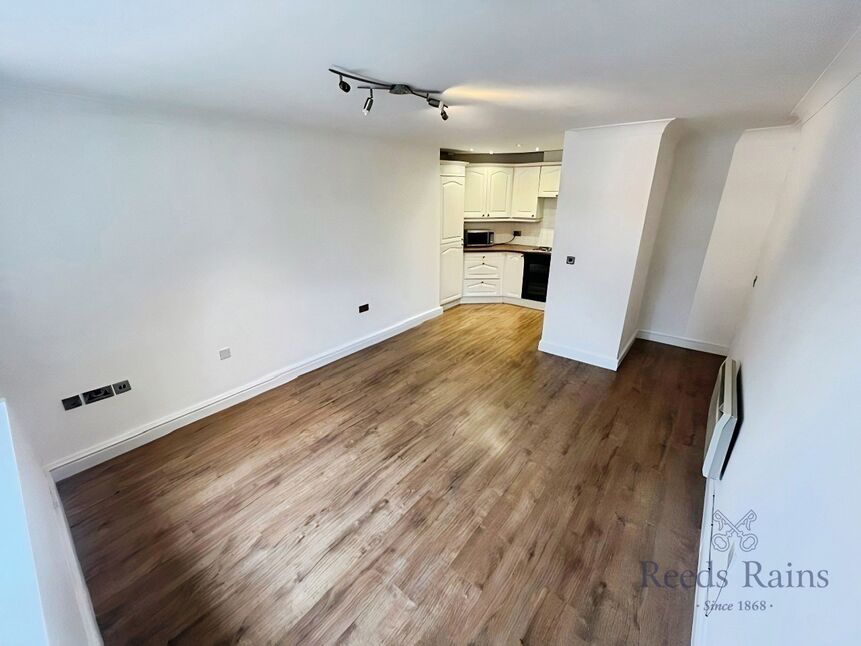 Flat Sagars Road in Handforth