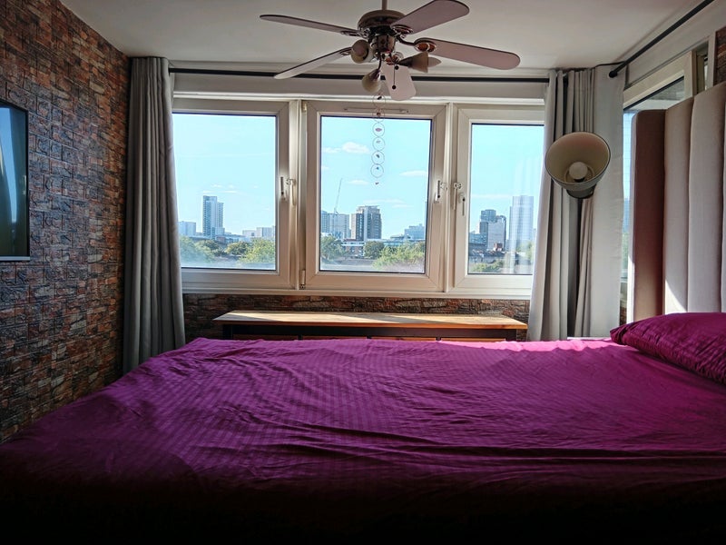 Room Leather Gardens in Greater London
