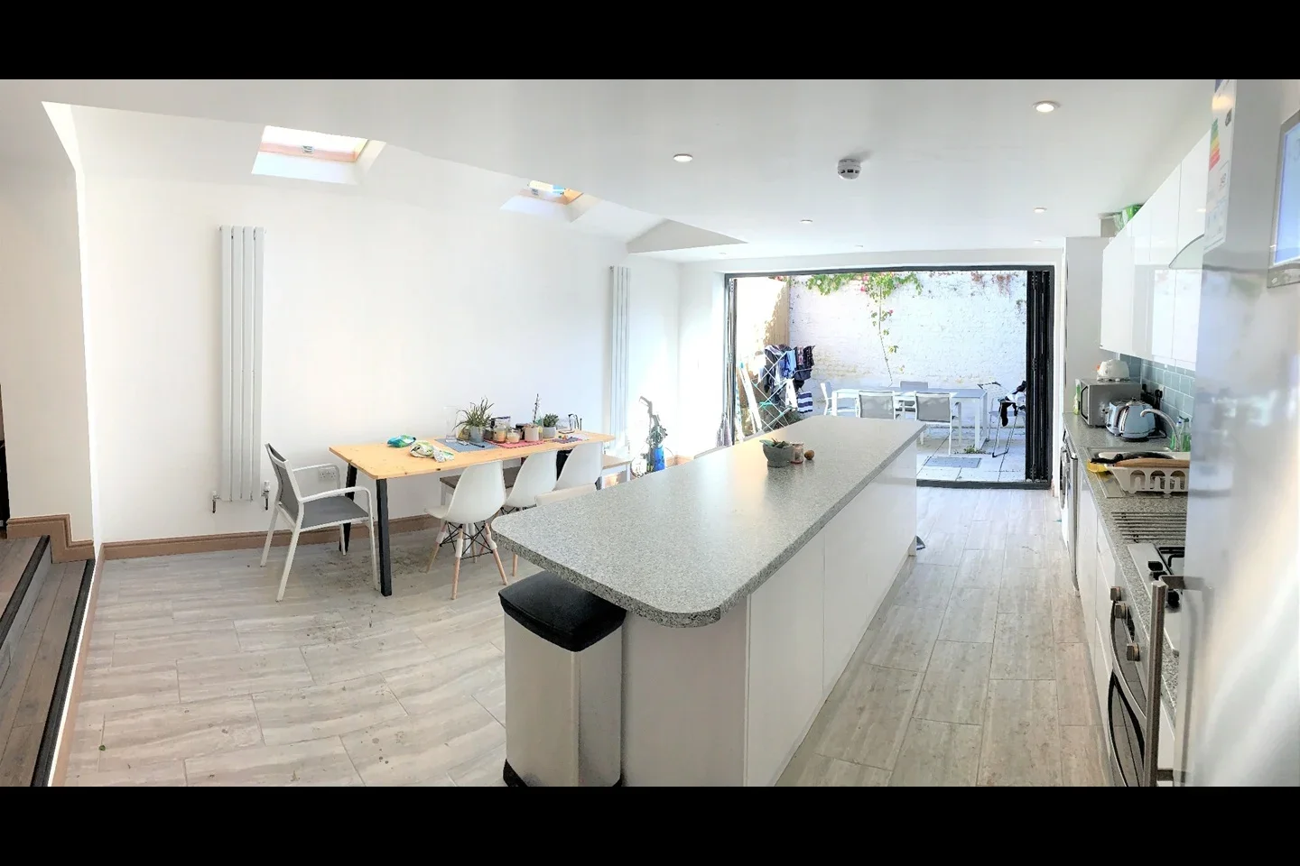 Room Hemberton Road in Greater London