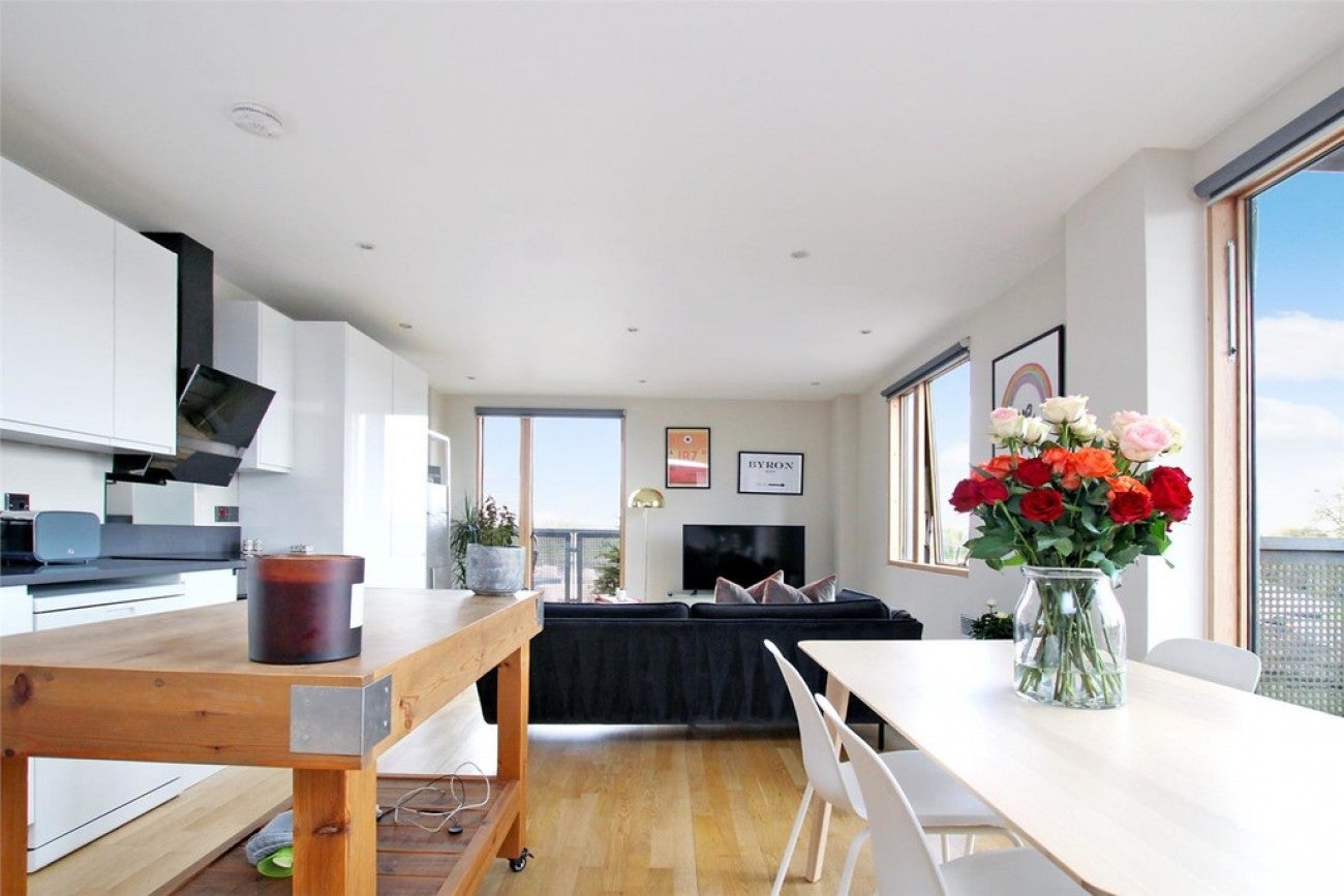 Flat Three Mill Lane in Greater London