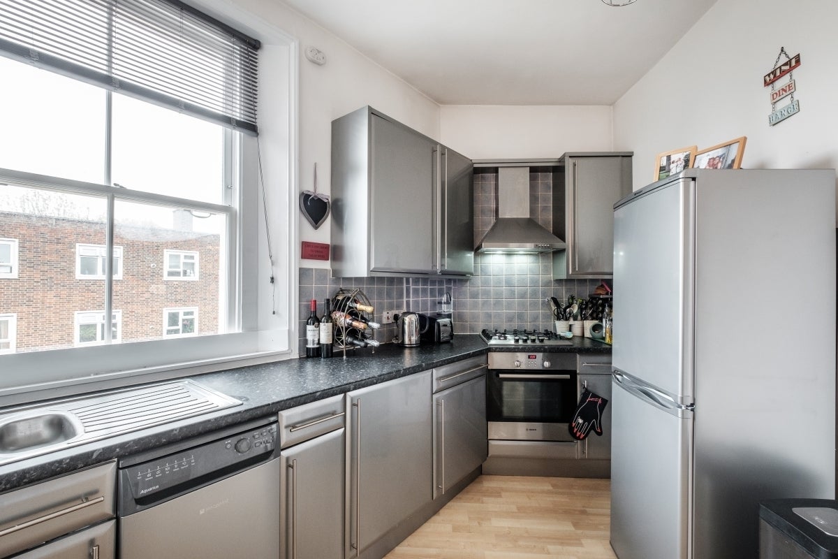 Flat King Henry's Walk in Greater London