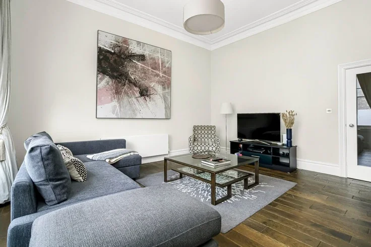 Flat Gloucester Terrace in City of Westminster