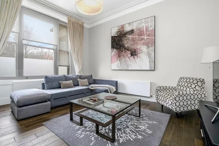 Flat Gloucester Terrace in City of Westminster
