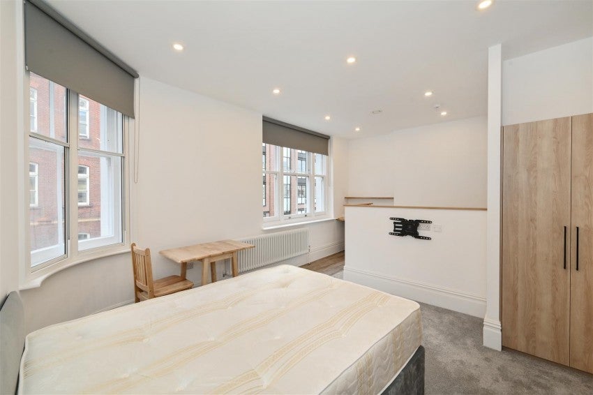 Flat Fulham Road in Greater London