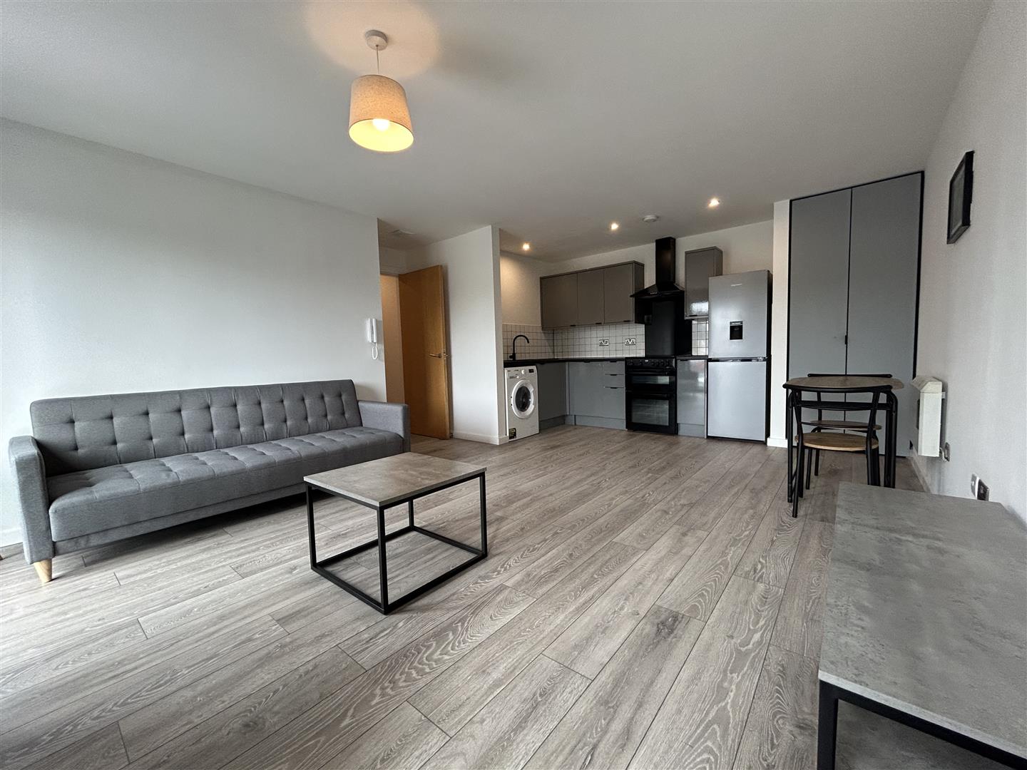 Flat Ordsall Lane in Salford