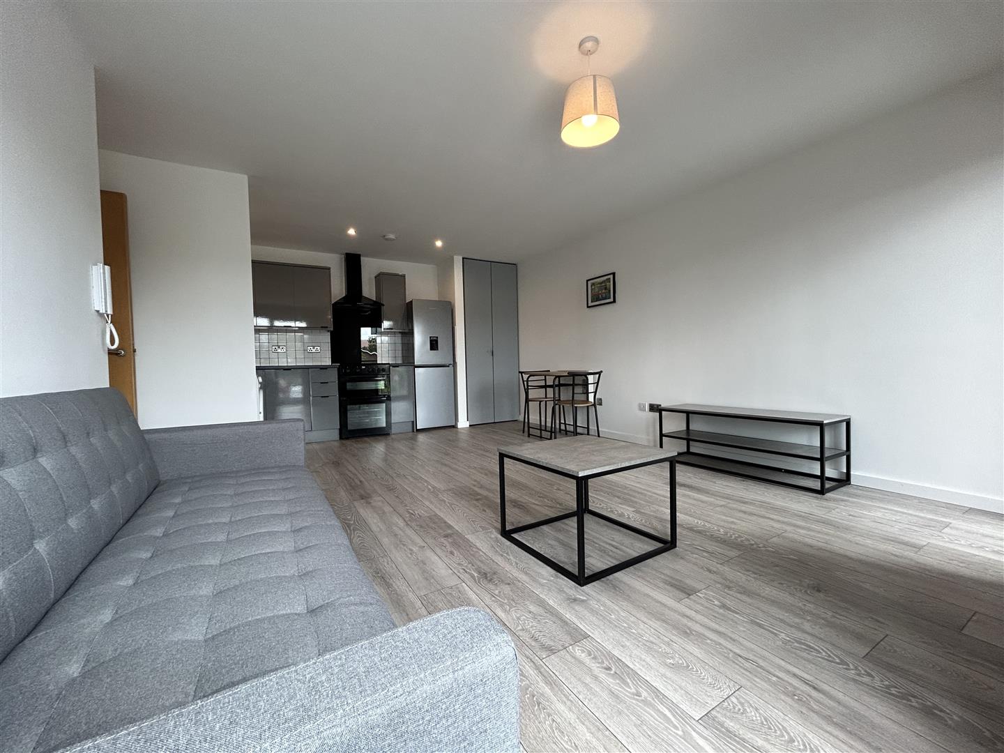 Flat Ordsall Lane in Salford