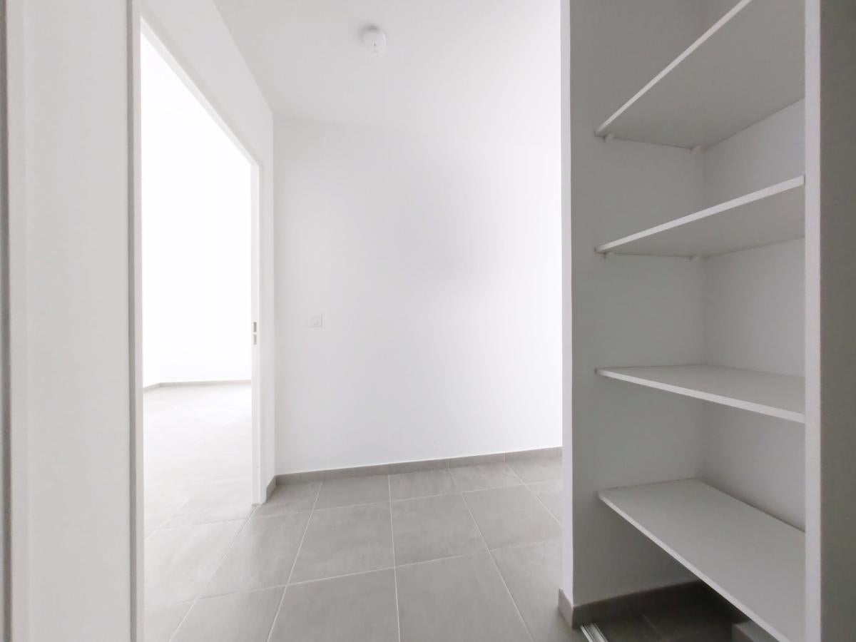 Flat Rue de l'Industrie in Nice