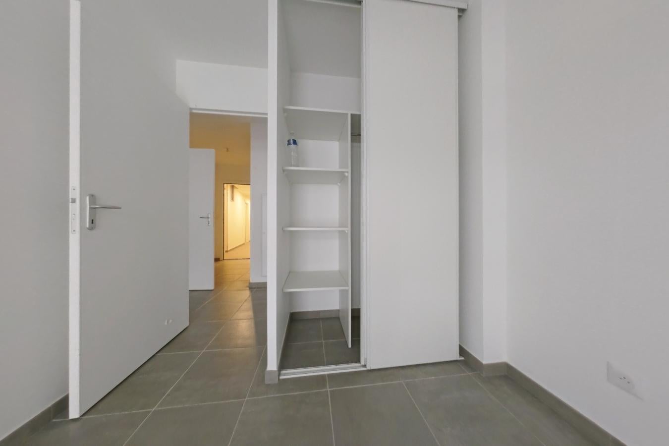 Flat Rue de l'Industrie in Nice