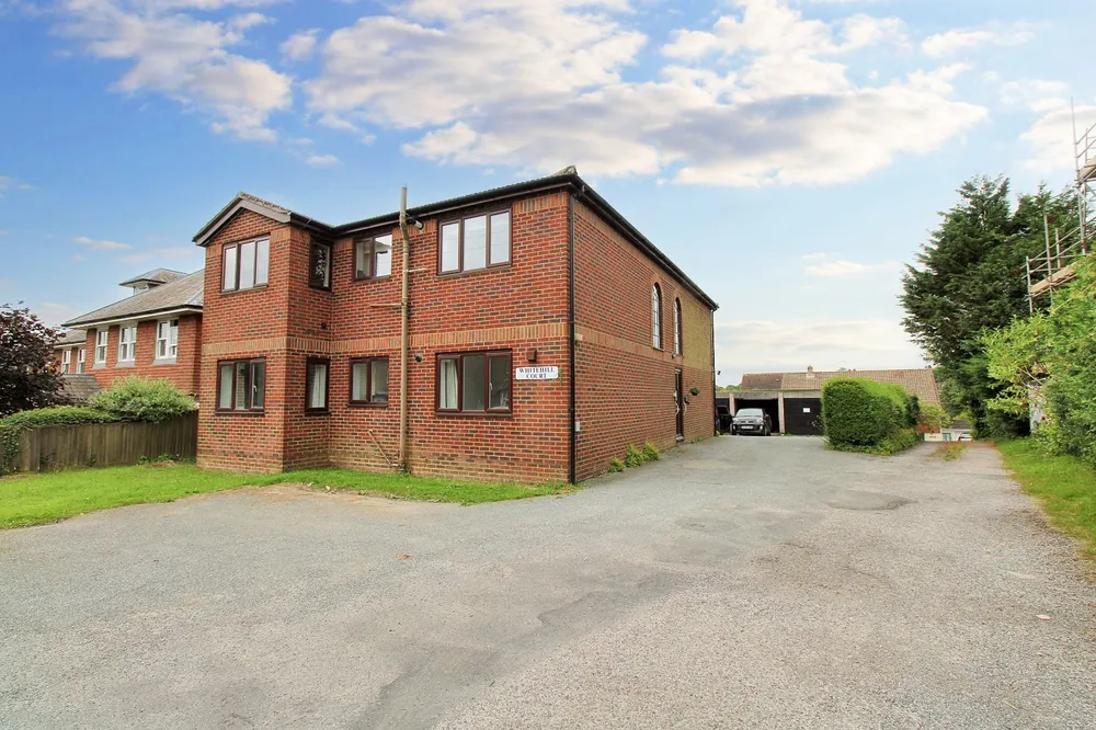 Flat Whitehill Road in Wealden