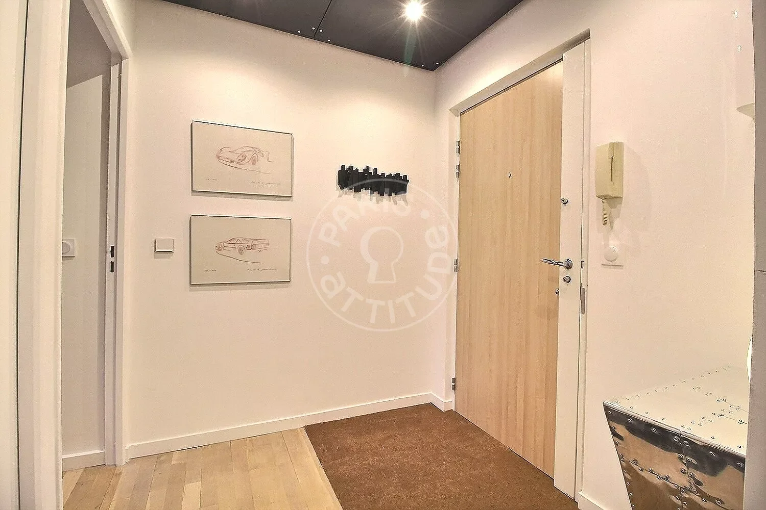 Appartement Place de l'Escadrille Normandie-Niemen à Paris