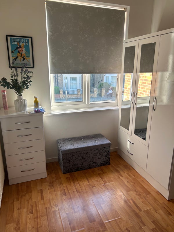 Room Fernlea Road in Greater London