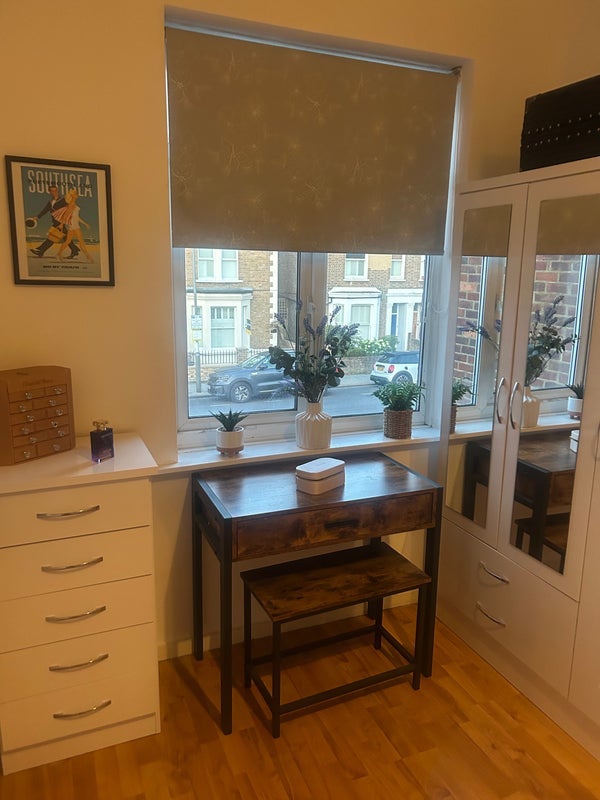 Room Fernlea Road in Greater London