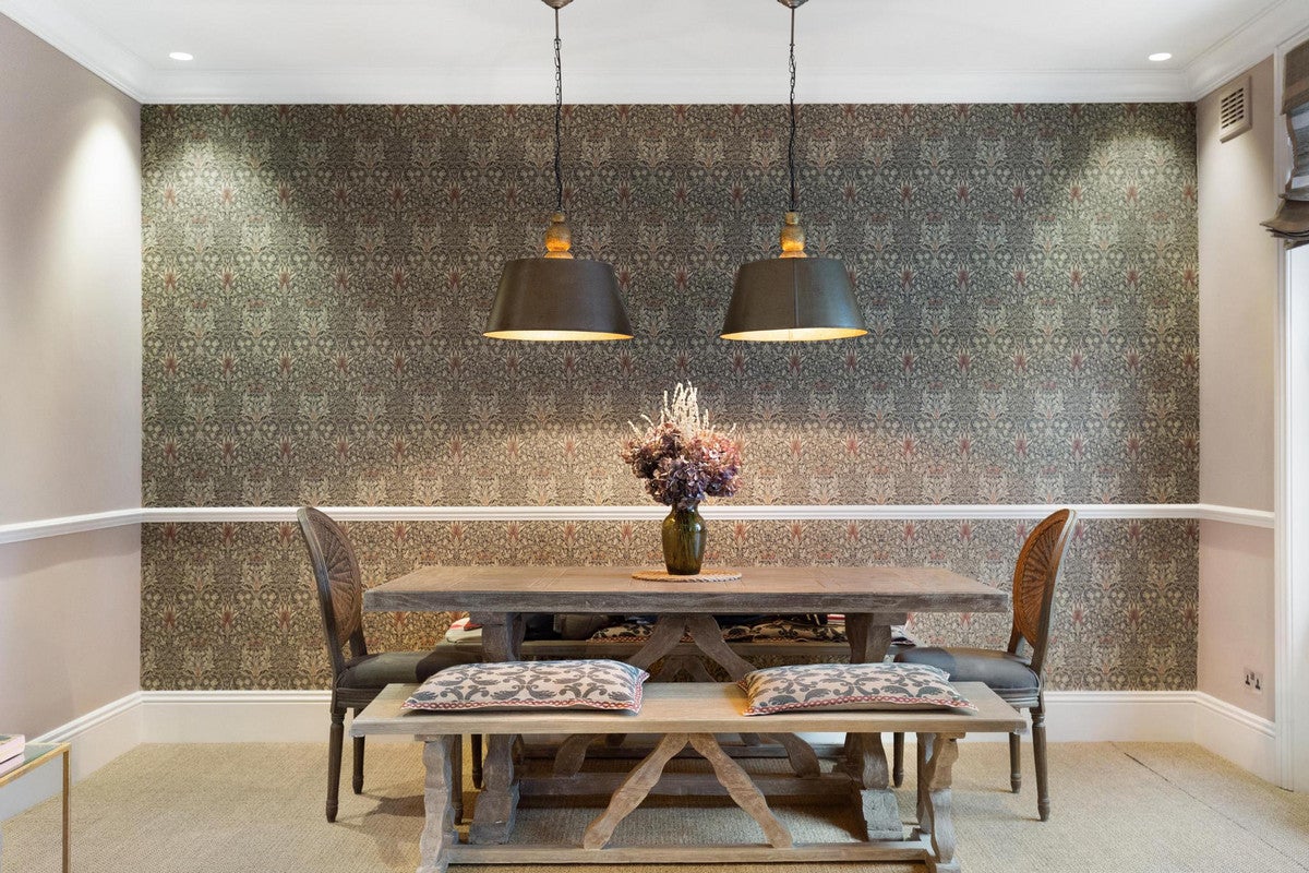 Flat Holland Park Avenue in Greater London