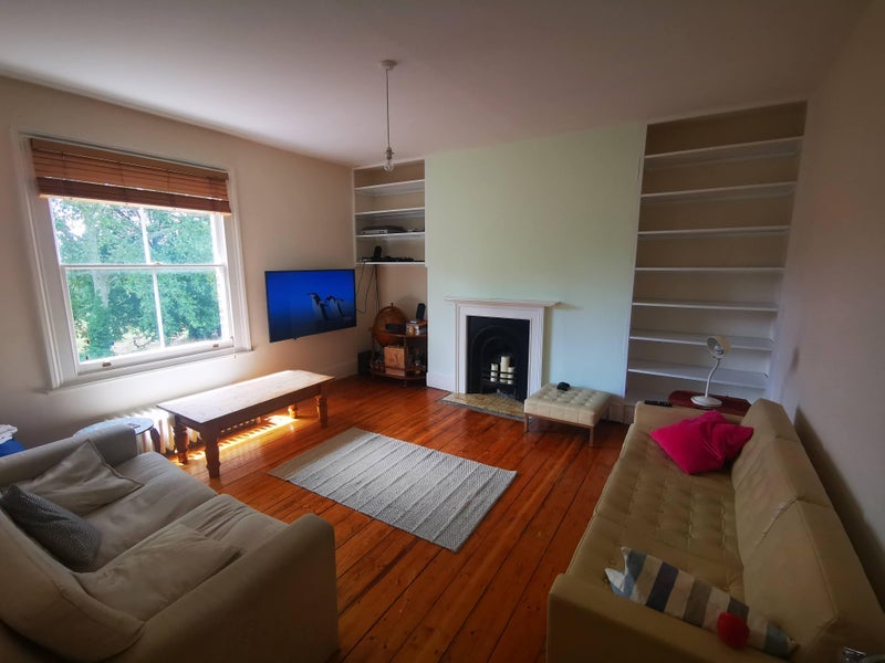 Room Dulwich Road in Greater London
