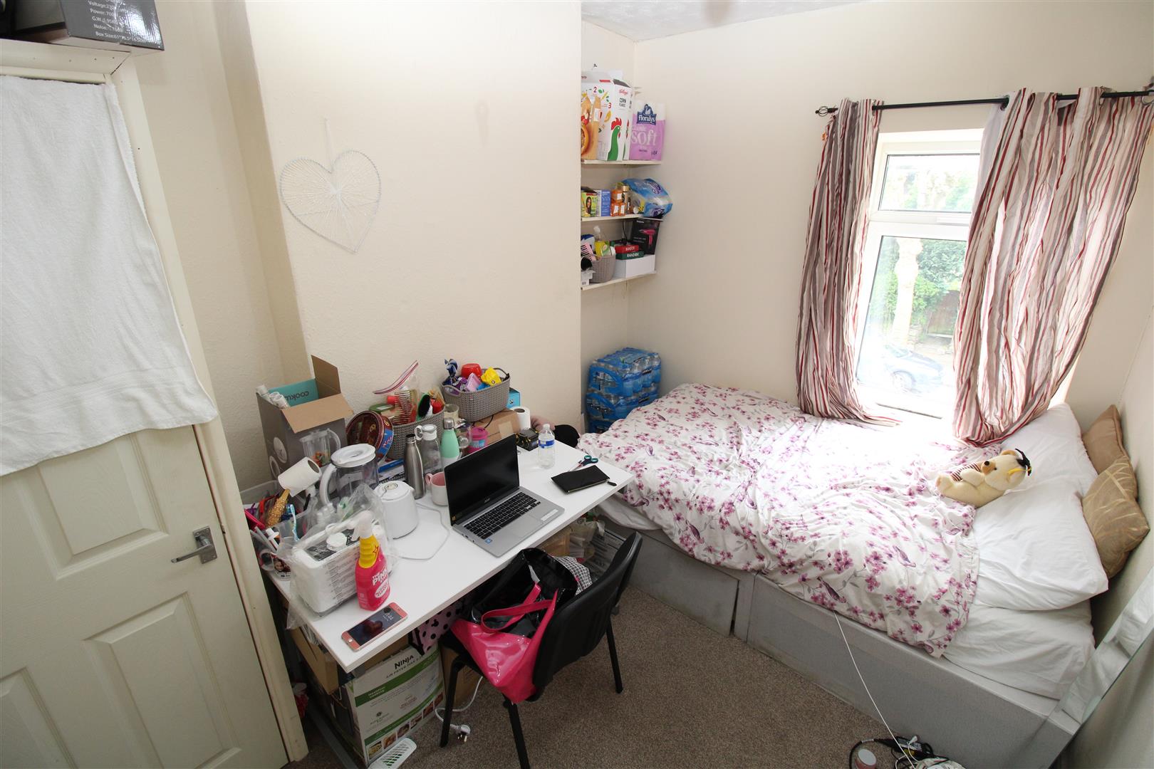 House A4058 in Pontypridd