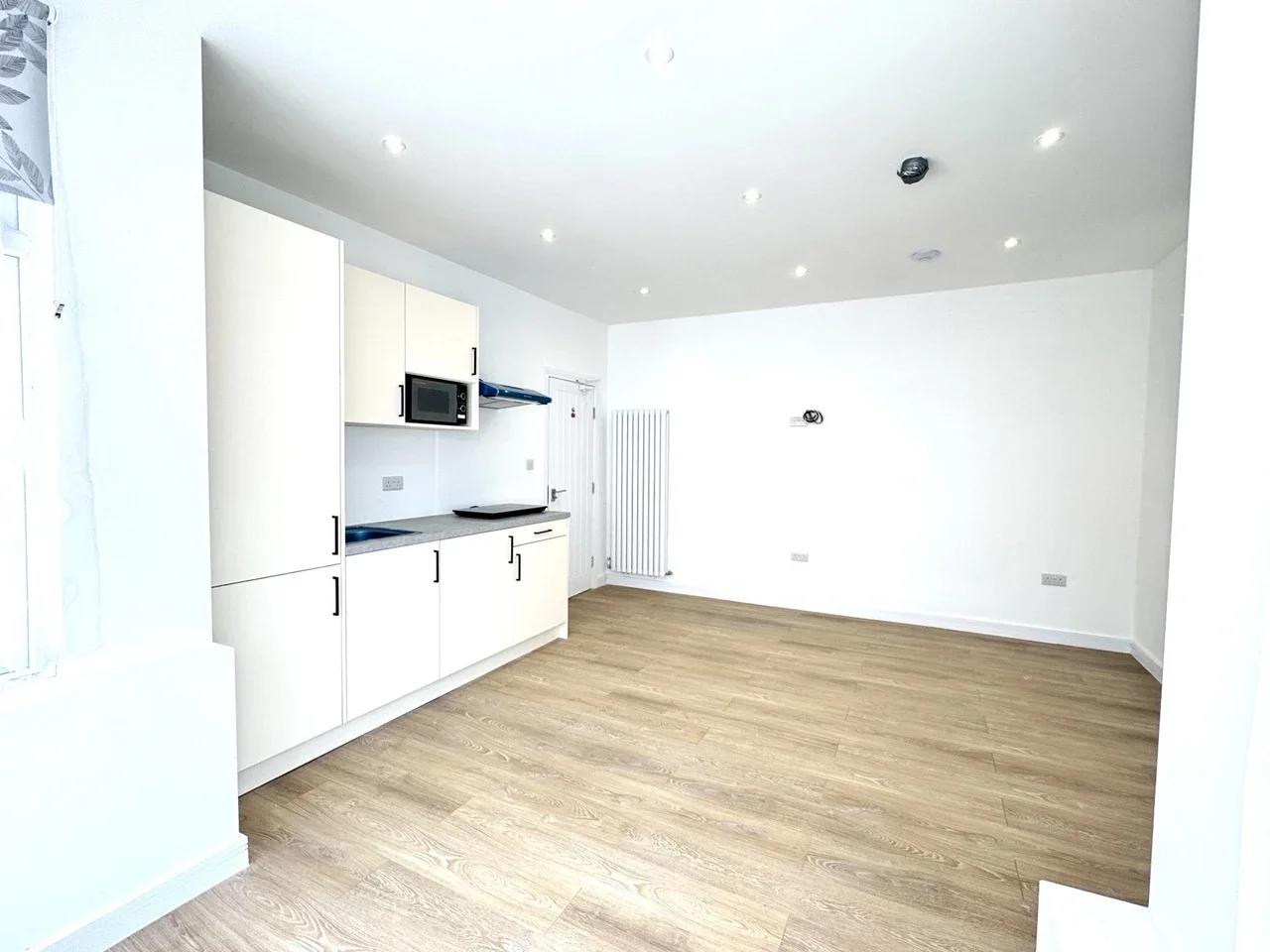 Flat Harrow View in Greater London