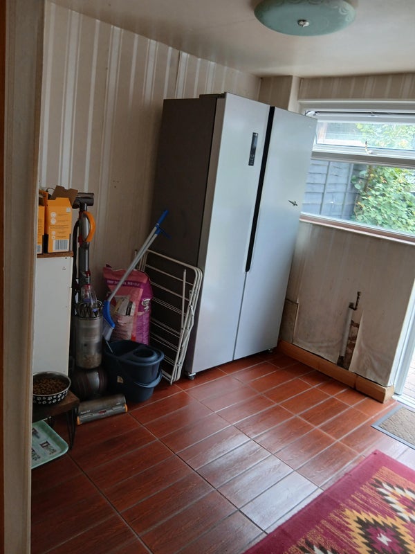 Room Leander Road in Dudley