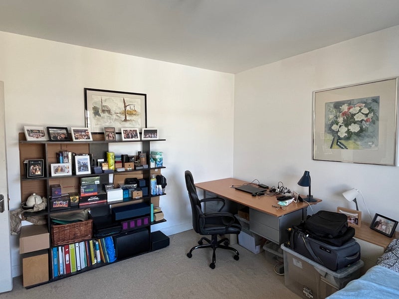 Room Charleville Road in Greater London
