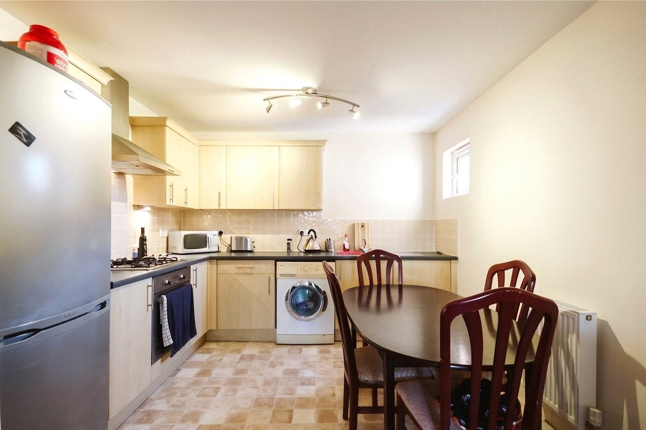 Flat Highfield Grove in Bristol