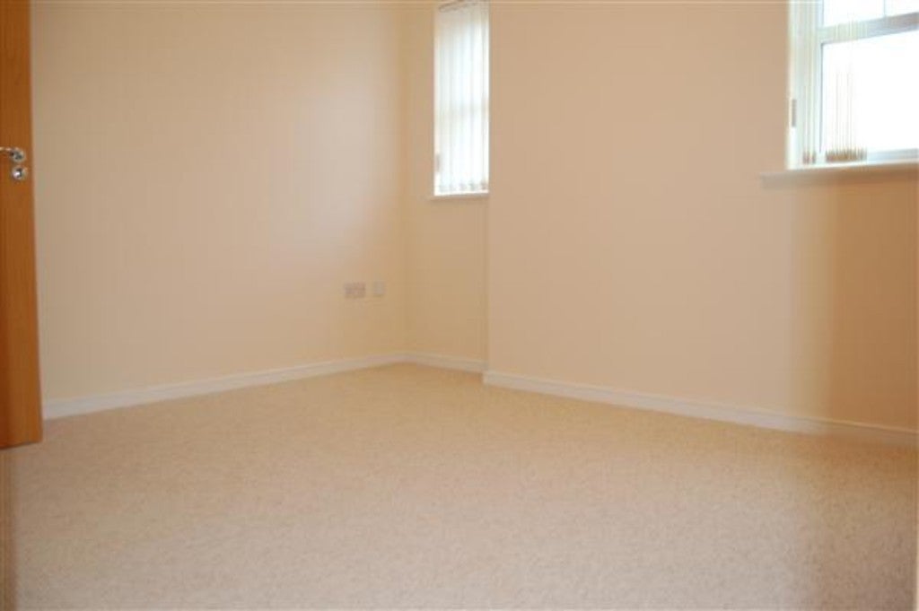 Flat Astley Brook Close in Bolton
