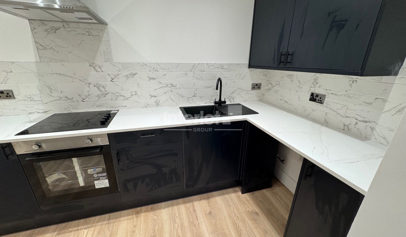 Flat Llanthewy Road in Newport