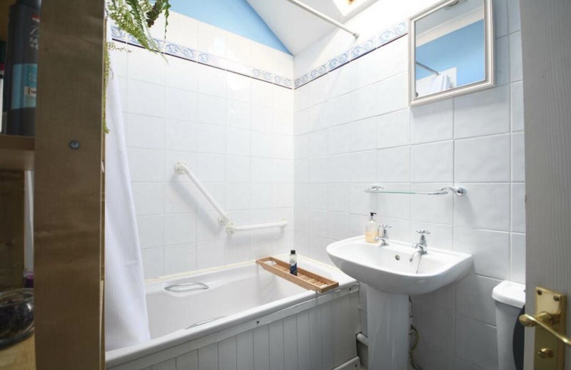 Room Warwick Place in Royal Leamington Spa