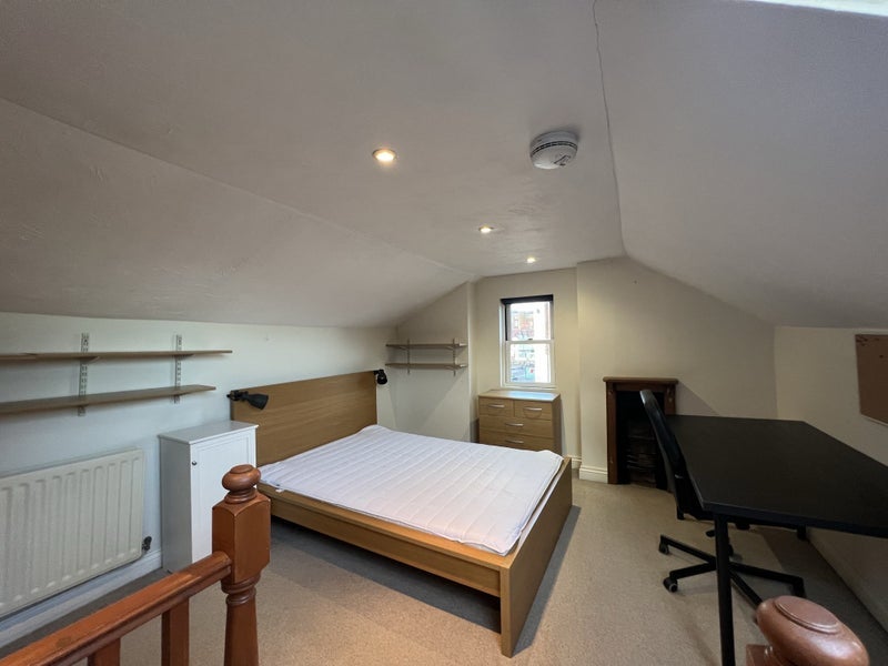 Room Warwick Place in Royal Leamington Spa