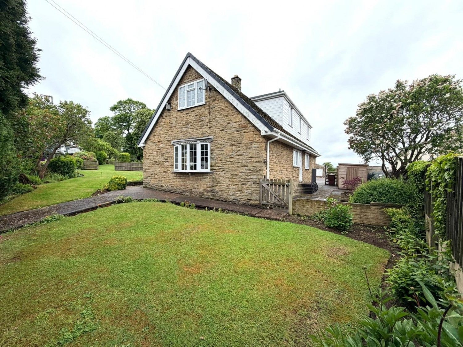 House Wentbridge Road in Wakefield