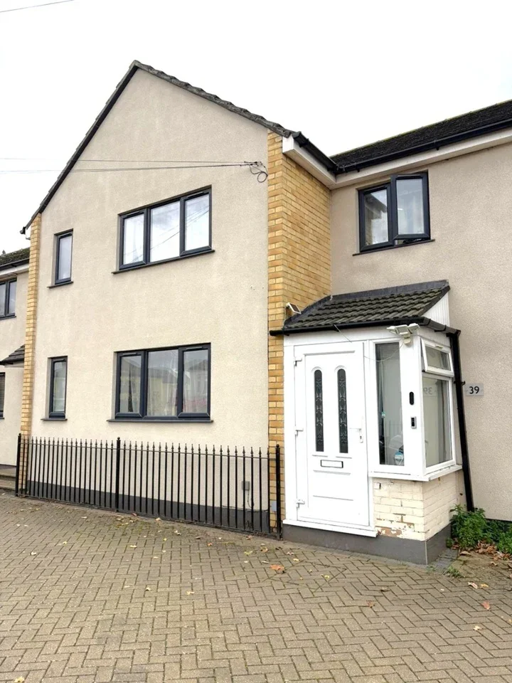 House Southfleet Road in Dartford