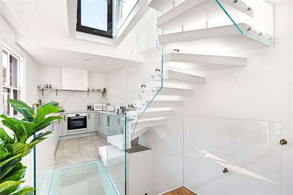 House Pindock Mews in City of Westminster