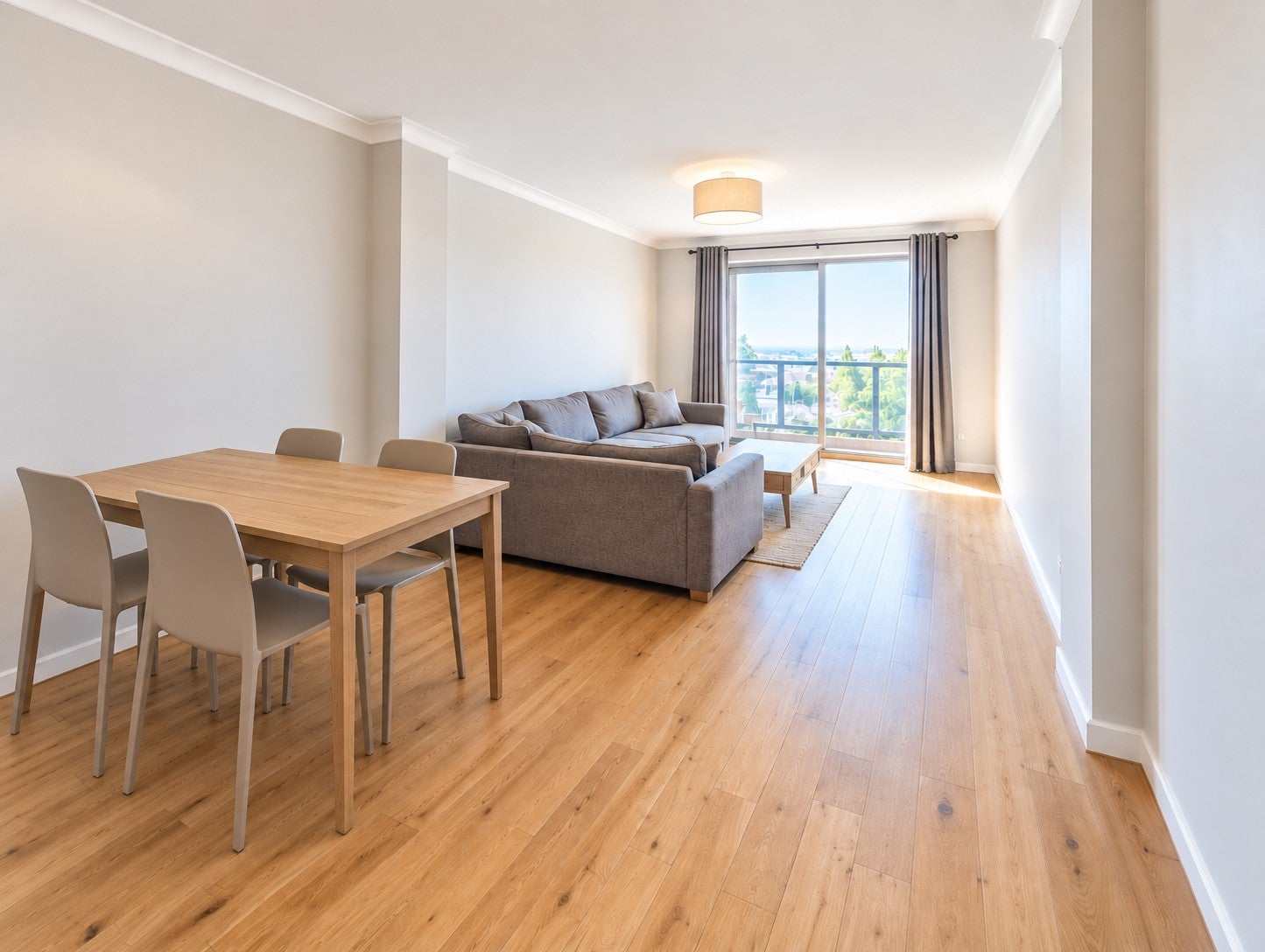 Room Woolmead Avenue in Greater London