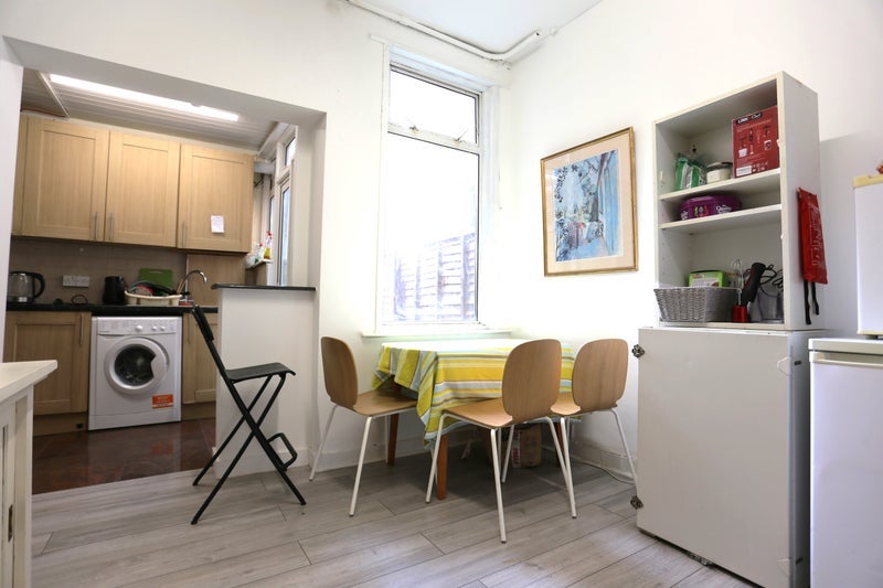 Room York Road in Greater London