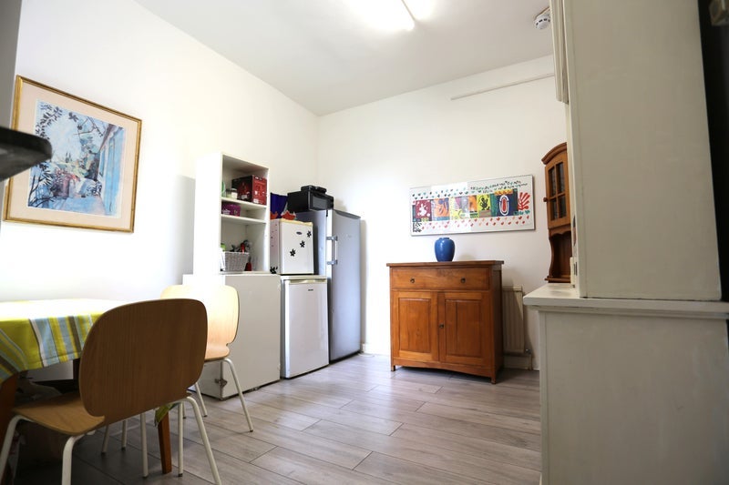 Room York Road in Greater London